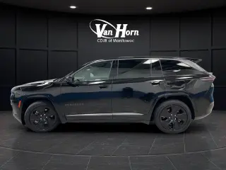 2025 Jeep Wagoneer S