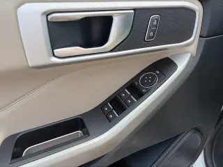 Ford Explorer 2021 XLT 4dr SUV