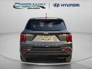 Kia Sorento 2021 LX 4dr SUV