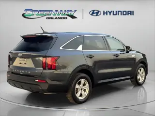 Kia Sorento 2021 LX 4dr SUV