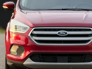 Ford Escape 2017 AWD Titanium 4dr SUV