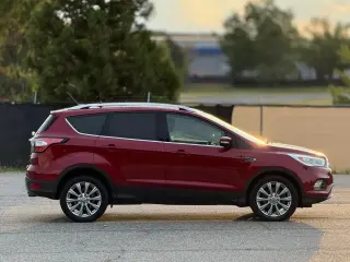 Ford Escape 2017 AWD Titanium 4dr SUV