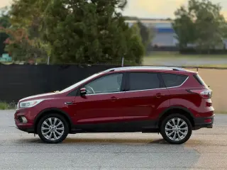 Ford Escape 2017 AWD Titanium 4dr SUV