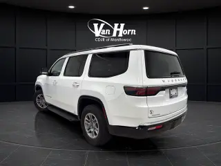 2023 Jeep Wagoneer