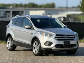 Ford Escape 2017 AWD Titanium SUV 4 puertas