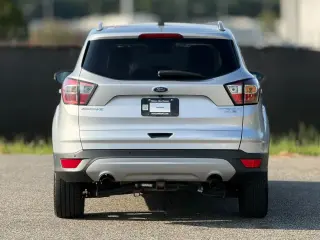 Ford Escape 2017 AWD Titanium SUV 4 puertas