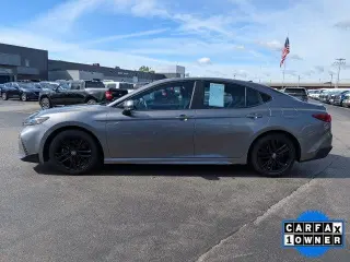 Toyota Camry 2025 SE 4dr Sedán