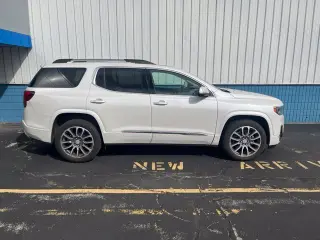 2022 GMC Acadia