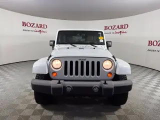 Jeep Wrangler Unlimited 2013 4x4 Sahara 4dr SUV