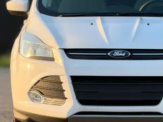 Ford Escape 2015 SE 4dr SUV