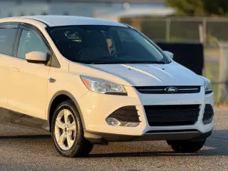 Ford Escape 2015 SE 4dr SUV