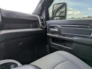 Ram 2500 2024 4x4 Big Horn 4dr Crew Cab 6.3 ft. SB Pickup