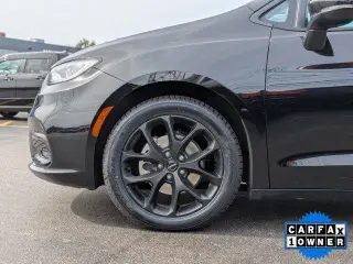 Chrysler Pacifica 2025 Limited 4dr Mini-Van