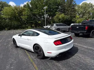 2022 Ford Mustang
