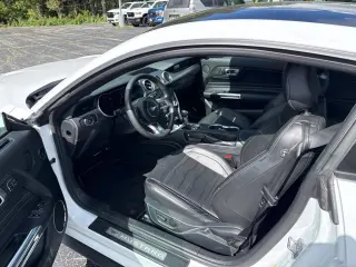 2022 Ford Mustang
