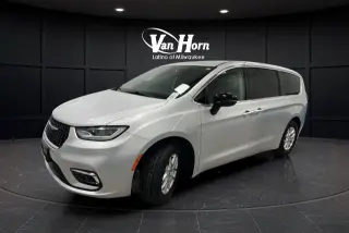 2024 Chrysler Pacifica