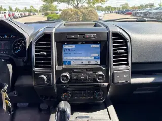 Ford F-150 2017 4x4 XLT 4 puertas SuperCrew 5.5 pies SB