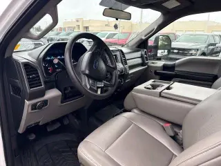 Ford F-250 Super Duty 2019 4x2 XL 2dr Regular Cab 8 ft. LB Pickup