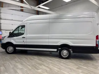 2025 Ford Transit-250