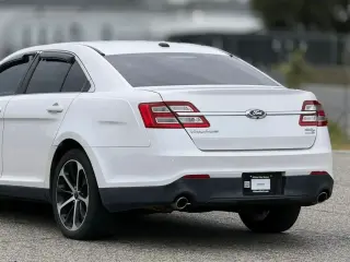 Ford Taurus 2014 AWD SEL 4dr Sedán