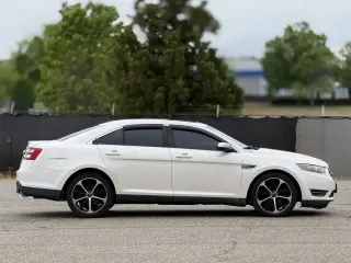 Ford Taurus 2014 AWD SEL 4dr Sedán