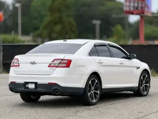 Ford Taurus 2014 AWD SEL 4dr Sedán
