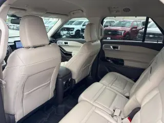 Ford Explorer 2021 AWD Platinum 4dr SUV