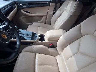 2022 Porsche Macan