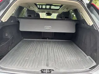 Volvo XC60 2020 AWD T5 Inscripción 4dr SUV