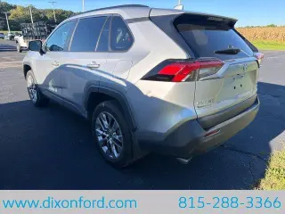 Toyota RAV4 2024 AWD XLE Premium 4p SUV
