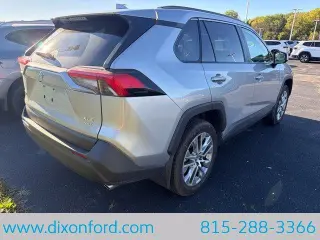 Toyota RAV4 2024 AWD XLE Premium 4p SUV