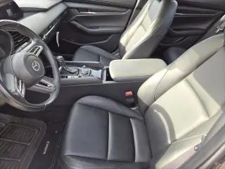 Mazda Mazda3 Sedán 2021 Preferred 4dr Sedán