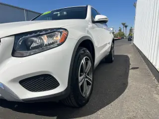 Mercedes-Benz GLC 2019 AWD GLC 300 4MATIC 4dr SUV