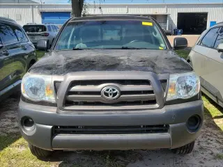 Toyota Tacoma 2009 4x2 Base 2dr Cabina Regular 6.1 ft. CB 4A