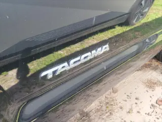 Toyota Tacoma 2009 4x2 Base 2dr Cabina Regular 6.1 ft. CB 4A