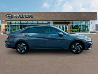 Hyundai ELANTRA 2024 Limited 4dr Sedán