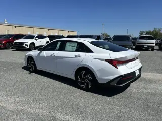 Hyundai ELANTRA 2025 Limited 4dr Sedán