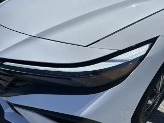 Hyundai ELANTRA 2025 Limited 4dr Sedán