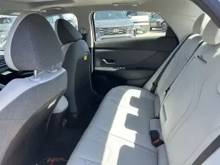 Hyundai ELANTRA 2025 Limited 4dr Sedán