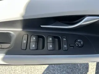 Hyundai ELANTRA 2025 Limited 4dr Sedán