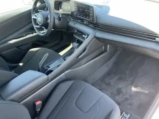Hyundai ELANTRA 2025 SEL Sport 4dr Sedán