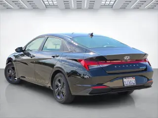Hyundai ELANTRA Híbrido 2023 Azul 4dr Sedán