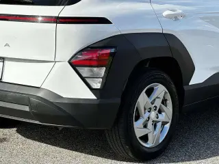Hyundai KONA 2024 SE 4dr Crossover
