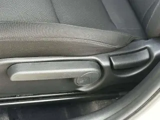 Hyundai KONA 2024 SE 4dr Crossover