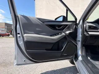 Subaru Legacy 2024 AWD Limited 4dr Sedán