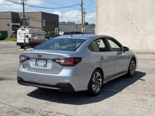 Subaru Legacy 2024 AWD Limited 4dr Sedán