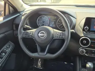 Nissan Sentra 2024 S Sedán 4 puertas