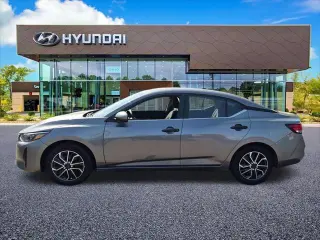 Nissan Sentra 2024 S Sedán 4 puertas