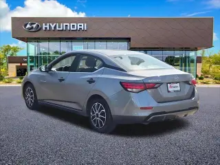 Nissan Sentra 2024 S Sedán 4 puertas