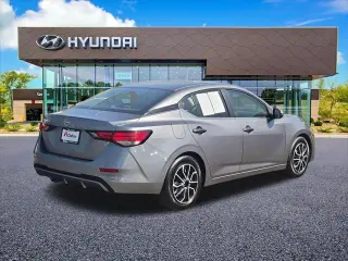 Nissan Sentra 2024 S Sedán 4 puertas